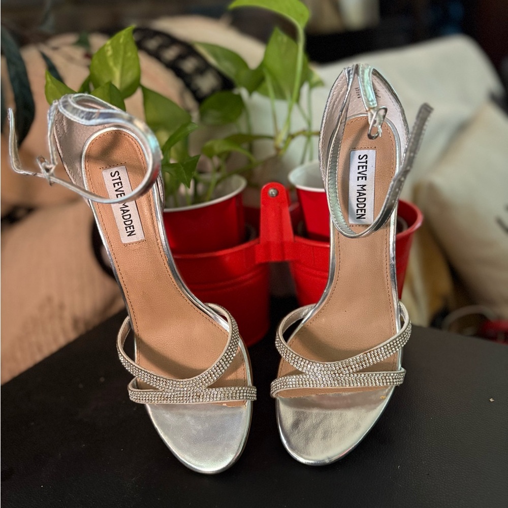 Steve Madden Silver Strappy Heels